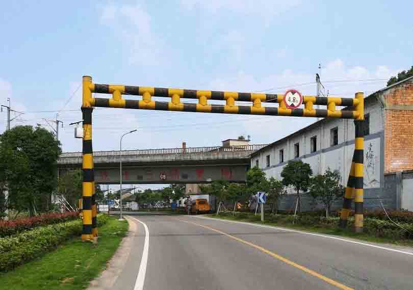 榆林铁路限高架